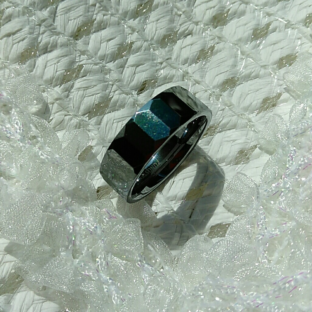 TUNGSTEN RING